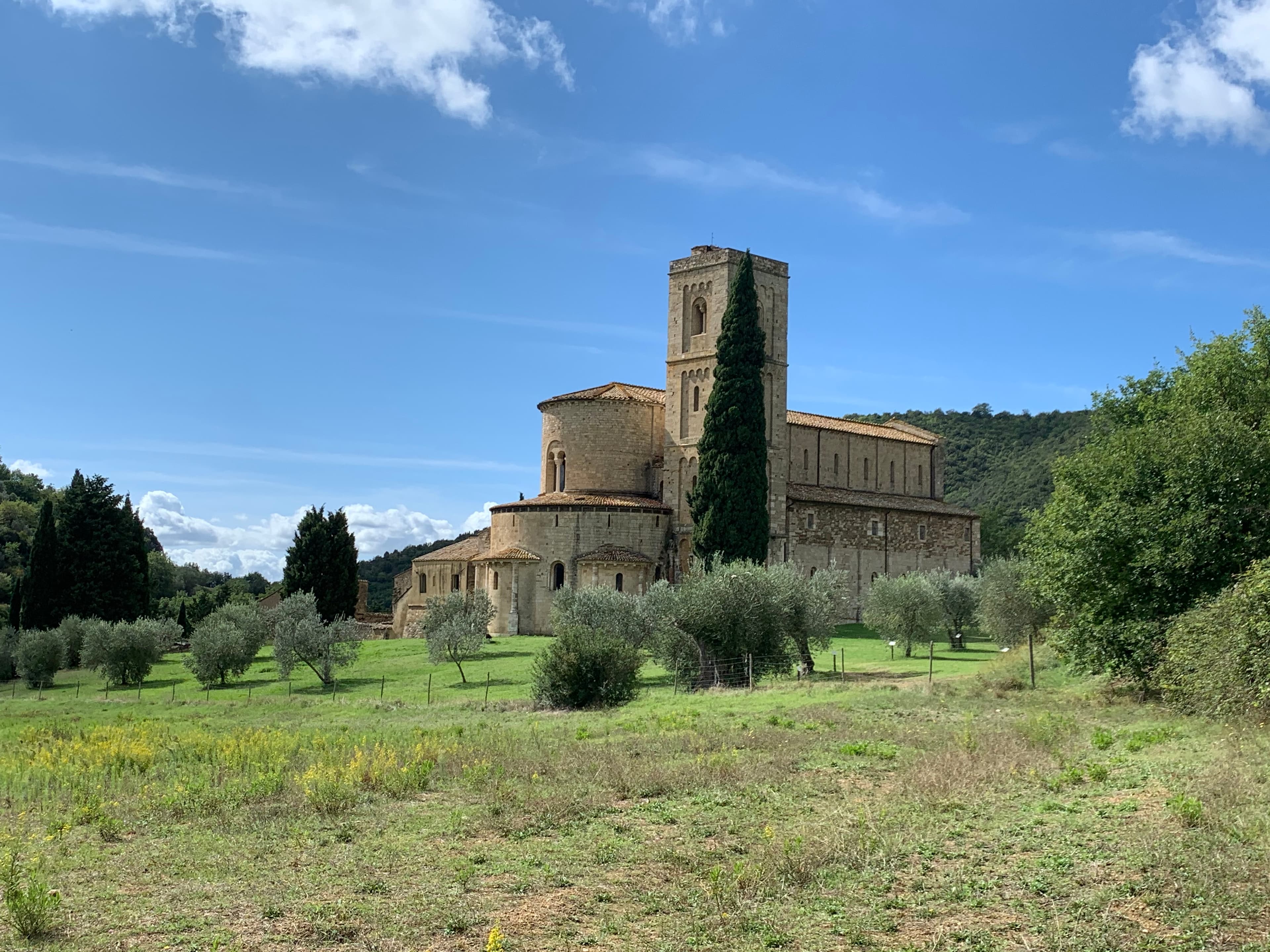 Abbazia di Sant'Antimo — Romanesque abbey in olive grove, Montalcino, Tuscany
