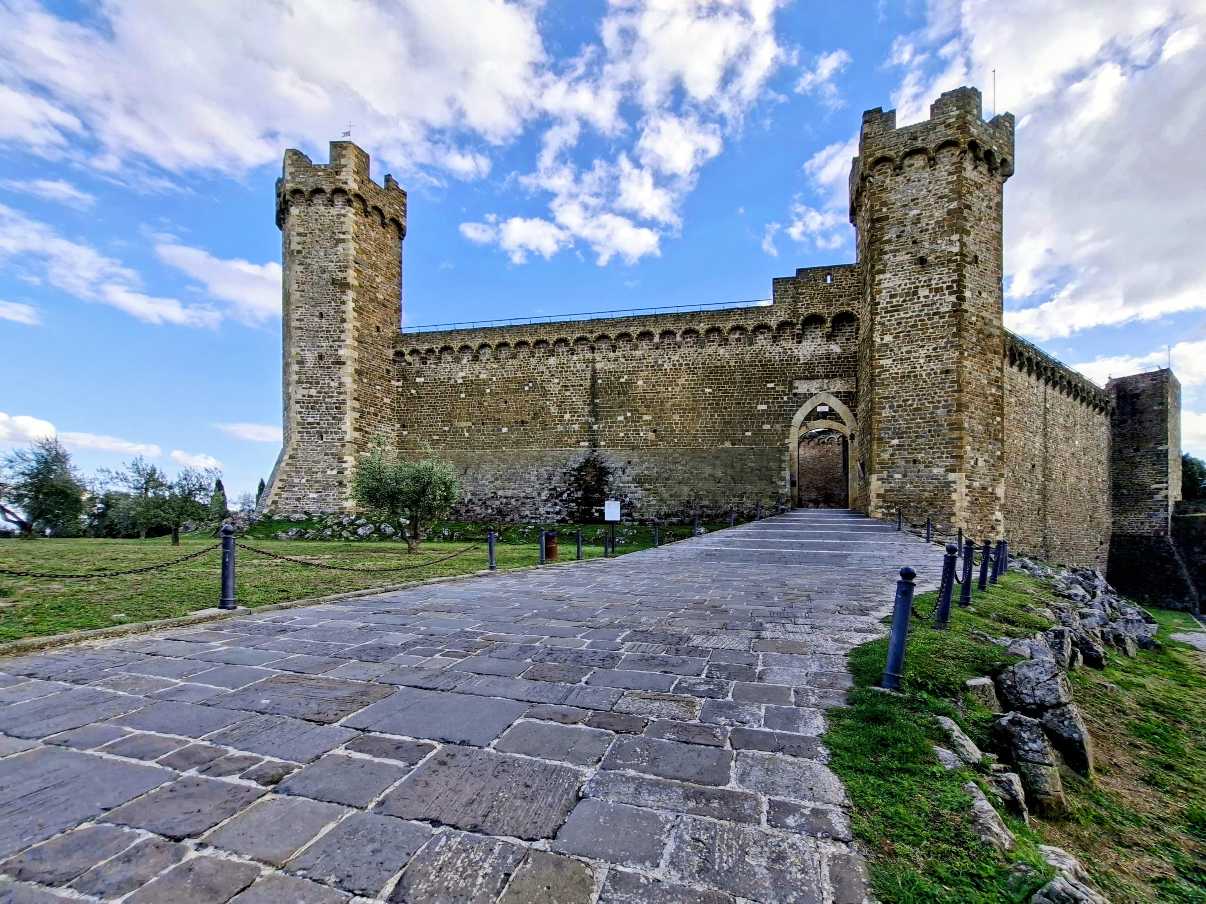 Rocca di Montalcino — medieval fortress