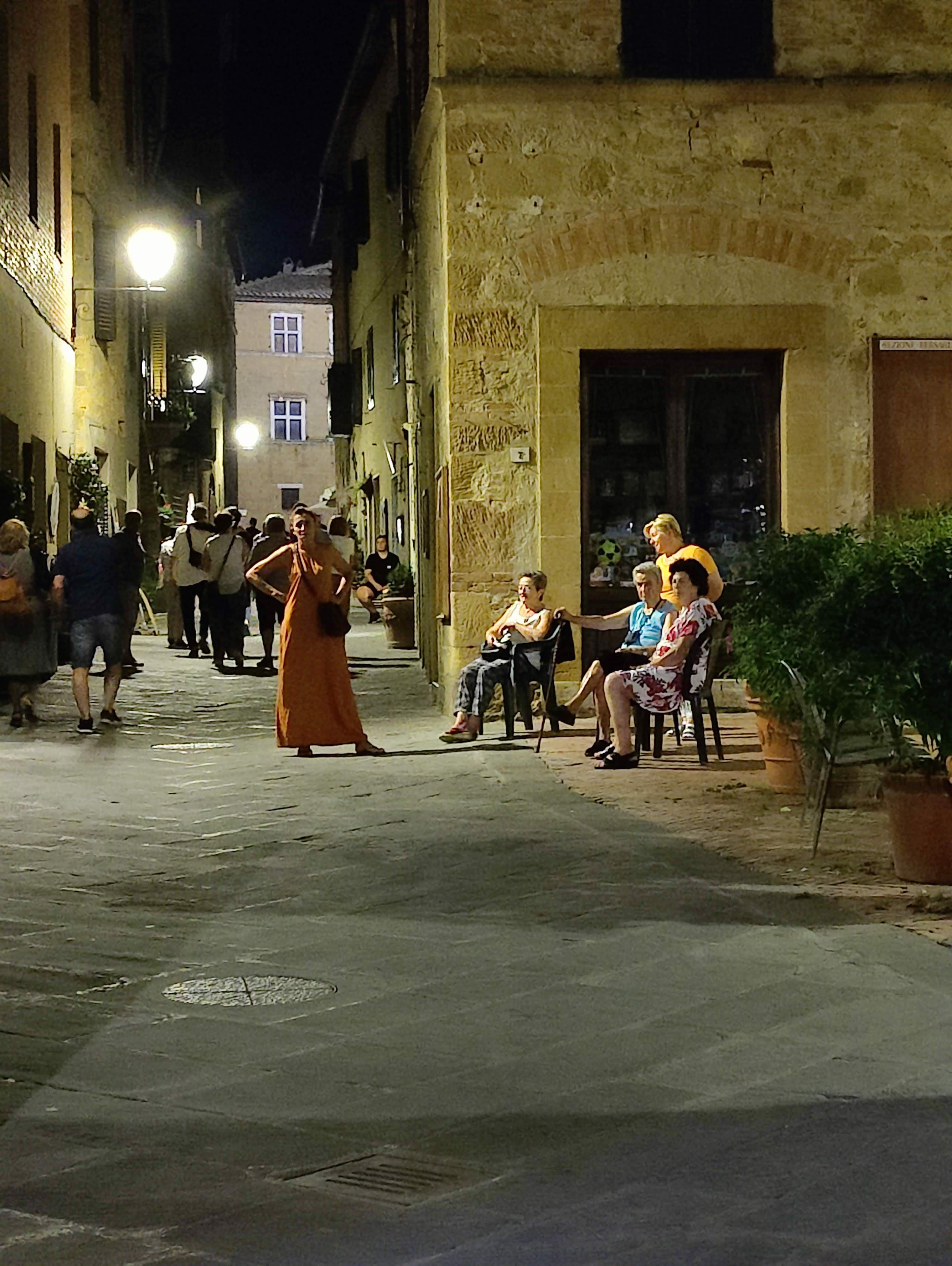 Pienza Corso Rossellino — pecorino cheese shops